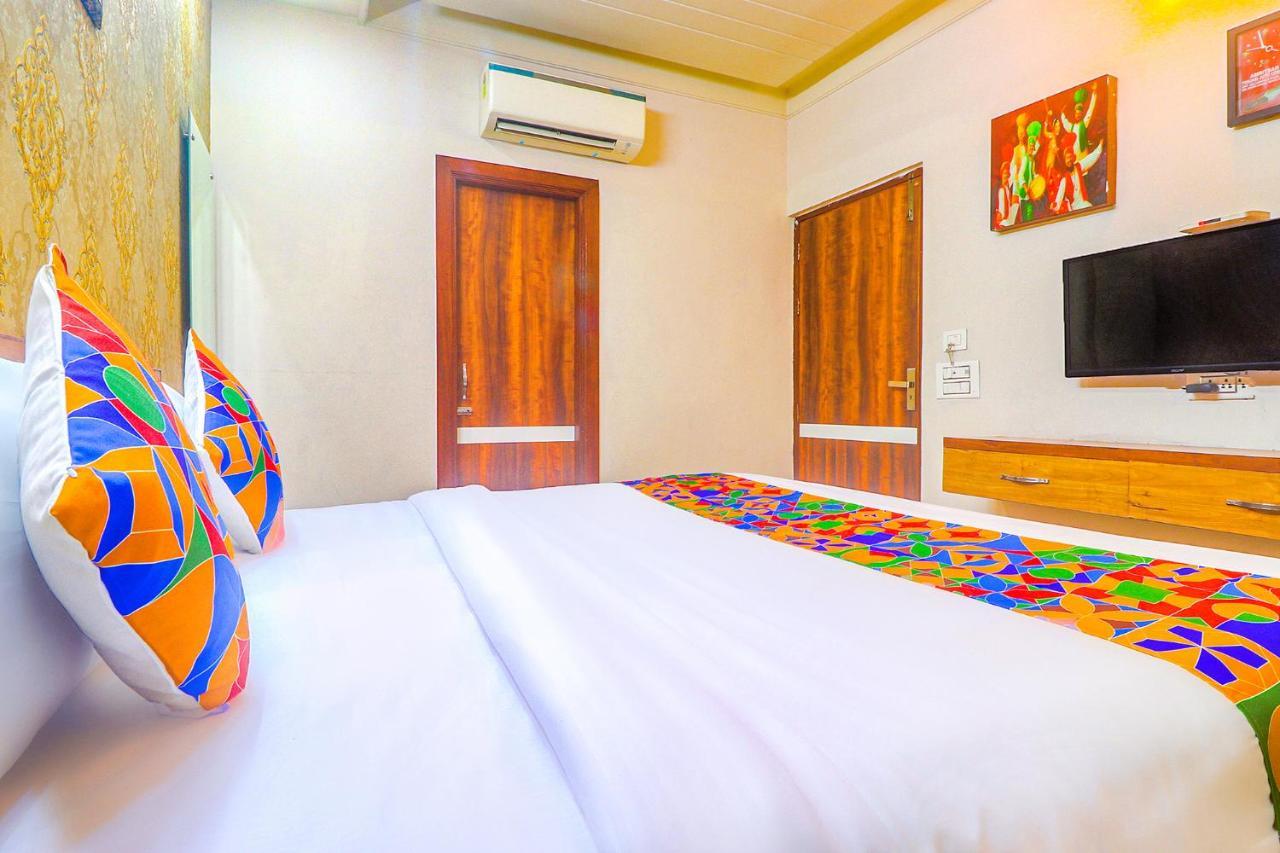 Fabhotel Kd Inn Амритсар Екстериор снимка